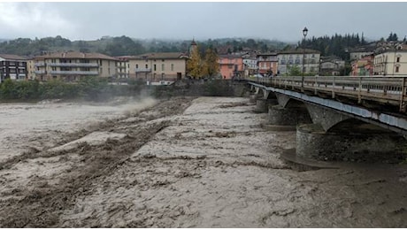 Allerta arancione venerdì per piene dei fiumi, avviso giallo per temporali e frane previsioni