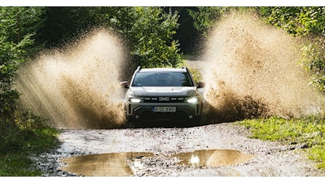 Dacia Duster, l’avventura in Romania sulla mitica Transfagarasan tra orsi e montagne – FOTO