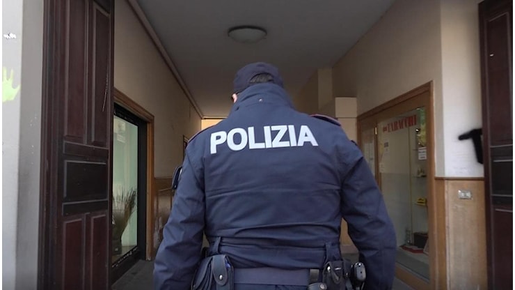 Lo fermano per una rapina e lui confessa un omicidio - la Repubblica Lo fermano per una rapina e lui confessa un omicidio - la Repubblica