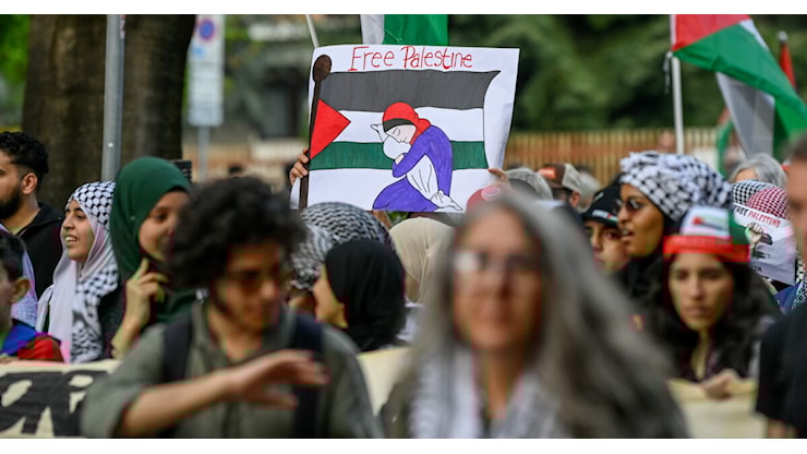 In 15mila al corteo di Milano per la Palestina. Scontri con le forze dell’ordine, 7 manifestanti in questura - Il Fatto Quotidiano In 15mila al corteo di Milano per la Palestina. Scontri con le forze dell’ordine, 7 manifestanti in questura - Il Fatto Quotidiano