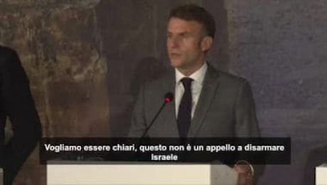 Macron: Inaccettabile che Israele prenda deliberatamente di mira UNIFIL