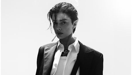Annalisa e i nuovi capelli corti da maschio, per il nuovo singolo Maschio. Non è bellissima?