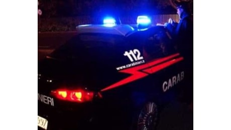 Ucciso a coltellate e abbandonato in strada a Rozzano