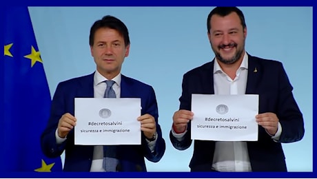 “Non si permetta, sono arrabbiato”. L’imbarazzante Conte rinnega Salvini e s’infuria