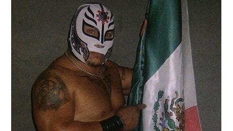 È morto a 66 anni Rey Mysterio Senior, leggenda del wrestling