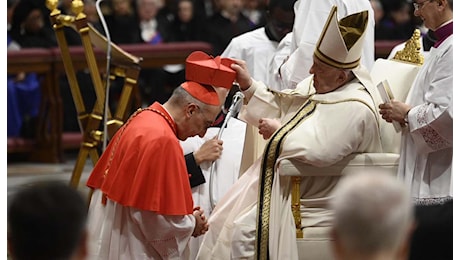 Il vicario Reina tra i nuovi cardinali. Il Papa: «Fare la strada di Gesù»