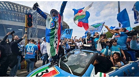 Napoli, lavori stadio Maradona: concluso l'incontro tra De Laurentiis e Manfredi, via libera al bus scoperto in caso di festa scudetto