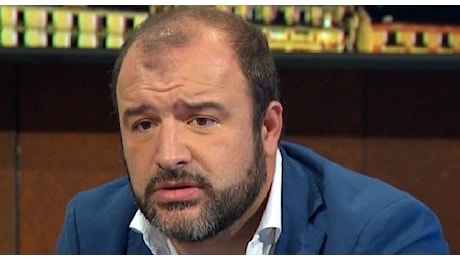 Triplo fallo di Acerbi su Pedri, Palmeri: Si butta! E' calcio di strada...