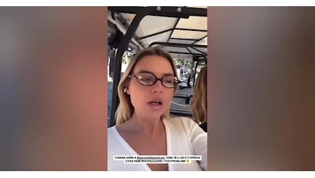 La replica di Fabrizio Corona deriso da Chiara Ferragni e Veronica Ferraro: Ti do 200mila euro e ti spiego che cosa fare - VIDEO