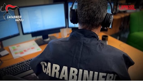 VIDEO Napoli, 12 arresti per truffe anziani: la finta telefonata