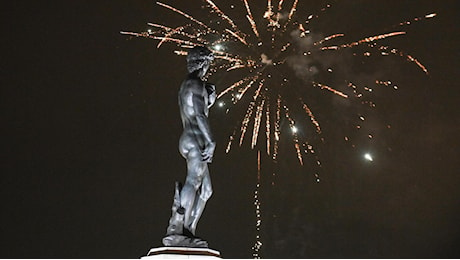 Notte di Capodanno, a Firenze due accoltellati: uno al piazzale Michelangelo e uno in centro