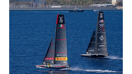 Luna rossa perde la quinta regata: nuova sfida rinviata per mancanza di vento