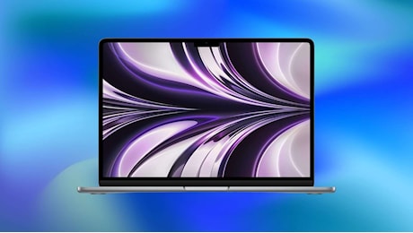 Il Macbook Air 2022 è in offerta su Amazon a meno di 900€