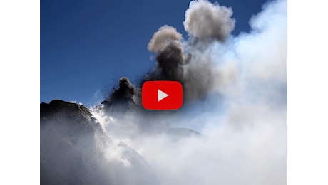 Meteo Diretta: Etna, forte eruzione in atto con esplosioni e colata lavica, il video