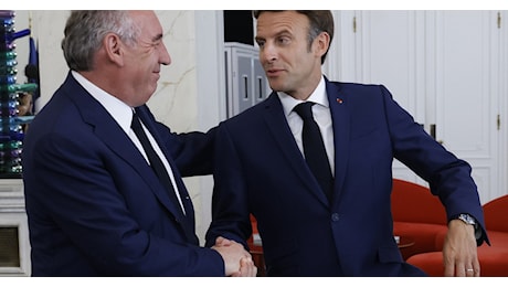 Bayrou fa i nomi del nuovo governo francese, ma i socialisti insorgono: Una provocazione