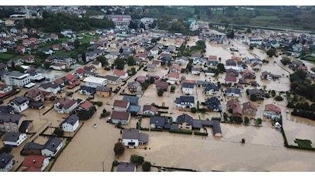 Cronaca meteo. Forte ondata di maltempo sui Balcani, devastazioni e 14 vittime in Bosnia - Video