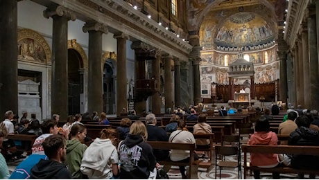 Conclave, i fedeli di Trastevere e gli amici di San Calisto: “Speriamo sia Zuppi”