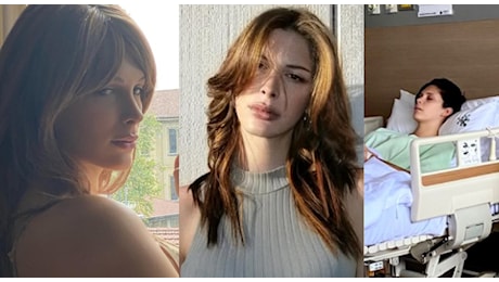 Carly Tommasini all'Isola dei Famosi 2025, chi è l'influencer e modella trangender: la transizione di genere, la disforia, l'anoressia e il rapporto col padre
