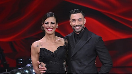 Bianca Guaccero e Giovanni Pernice, il tatuaggio della vittoria: «Vi auguro di andare sempre oltre le cose spiacevoli della vita e le invidie di chi cerca di screditarvi»