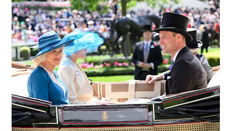 Il principe William e la regina Camilla al Royal Ascot, la nuova “power couple”
