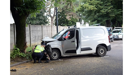 Tragedia a Inzago, 47enne muore investito da un furgone