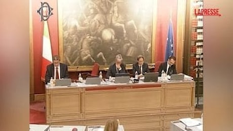 Manovra, nuovo scontro in maggioranza sugli extraprofitti