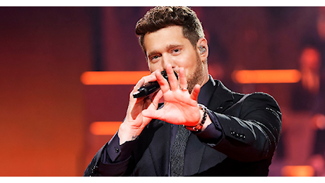 Michael Bublé ospite da Fabio Fazio a Che tempo che fa: le migliori canzoni di Natale interpretate da lui