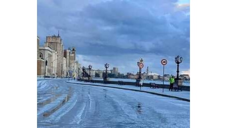 Forte grandinata sulla città di Bari: disagi e rallentamenti in città