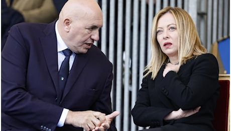 Conti correnti di Giorgia Meloni e altri politici spiati da un ex dipendente: la versione di Intesa Sanpaolo