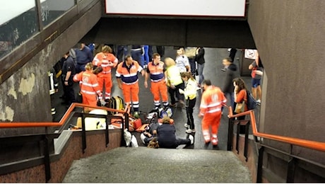 Persona sotto la metro: Tentativo di suicidio, chiuso per quattro ore un tratto della linea M1