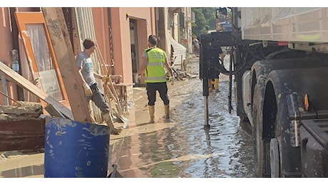 Alluvione in Emilia Romagna, Traversara devastata da acqua e incuria: «In due estati non hanno fatto nulla»