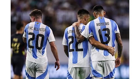 Mac Allister: «Felice per Lautaro Martinez. Ai Mondiali un problema»