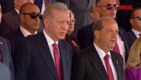 Cipro, Erdogan a parata 50 anni sbarco turco: No ad accordo sostenuto da Onu