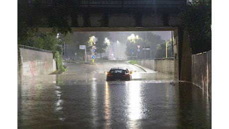 Maltempo a Modena domenica 20 ottobre, la situazione in diretta: allagamenti, blackout, esondazioni Gazzetta di Modena