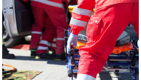 Genova, due sorelle cadono dalla finestra: una è morta