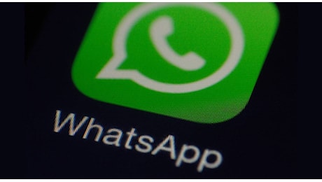 Come usare ChatGPT su WhatsApp in Italia: la guida completa