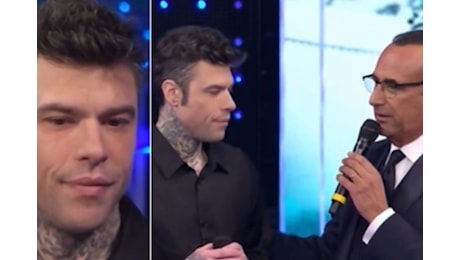 Fedez shock a 'Sarà Sanremo': occhi gonfi e comportamento confuso. Conti costretto a tenerlo per mano