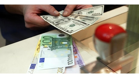 L'euro è in lieve rialzo, a 1,0817 dollari