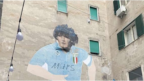 L'omaggio del Napoli a Maradona