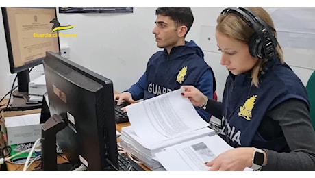 Salerno piazza di spaccio per gruppi del napoletano. Scattano gli arresti