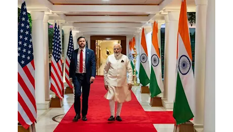India-Pakistan, tensione alle stelle: droni e missili da Islamabad