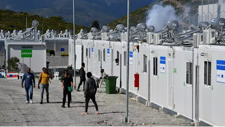 Migranti, sei bambini e due donne sono morte in naufragio al largo dell'isola greca di Samos