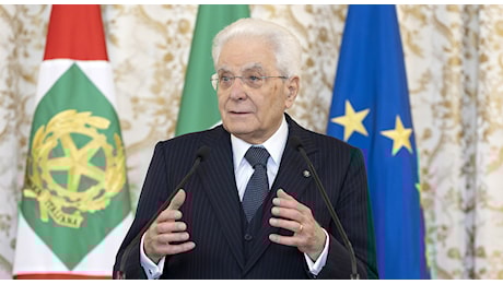 Mattarella e la legge sul Ponte Morandi: «Rischio incostituzionalità, discrimina unioni civili rispetto a matrimonio per i risarcimenti»