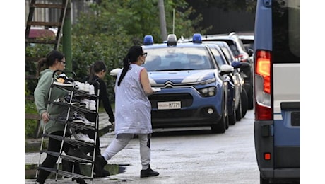 Caivano, maxi blitz a Parco Verde: sgomberati 36 alloggi occupati. Meloni: «Inizia la fase 2»