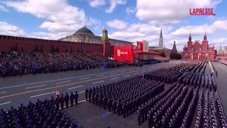 Russia, parata sulla Piazza Rossa per il Giorno della Vittoria