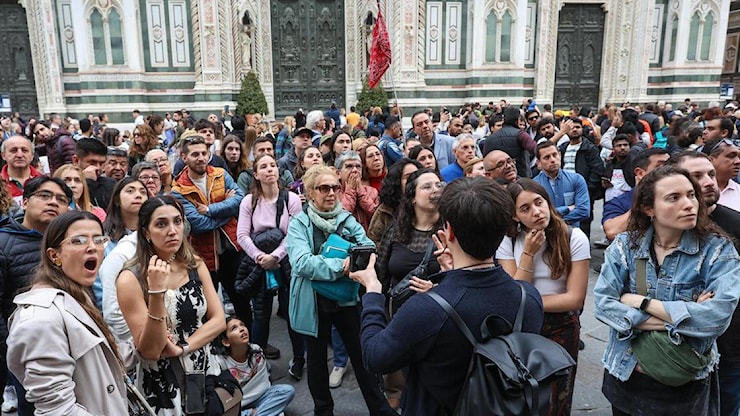 Pasqua senza boom, pochi italiani. Il tutto esaurito resta un ricordo: È colpa di rincari e bollette - La Nazione Pasqua senza boom, pochi italiani. Il tutto esaurito resta un ricordo: È colpa di rincari e bollette - La Nazione