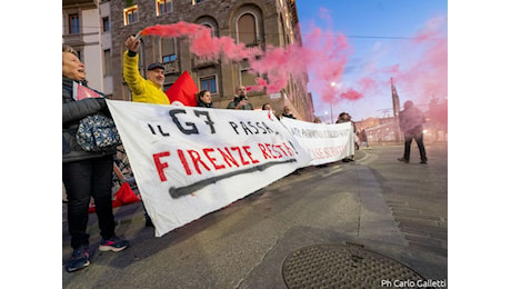 'Il G7 passa, Firenze resta', presidio in piazza Adua