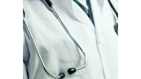 Maxi - operazione anticorruzione, 15 persone in manette: medico faceva finta di lavorare a Napoli