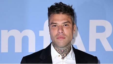 Fedez smentisce la vendita di Villa Matilda: la dimora sul lago di Como «è ancora sul mercato, e il prezzo delle proposte è ben oltre i 10 milioni»