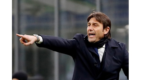 Conte e il suo Napoli verso il Como